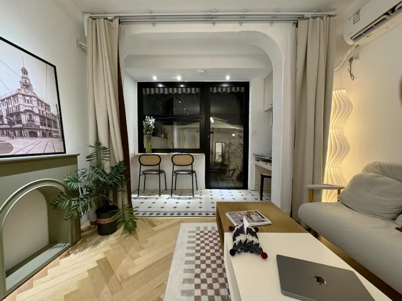 Apartment Near Nanjing Road/ Jing'An Temple/ Renmin Plaza Shanghai Exteriör bild